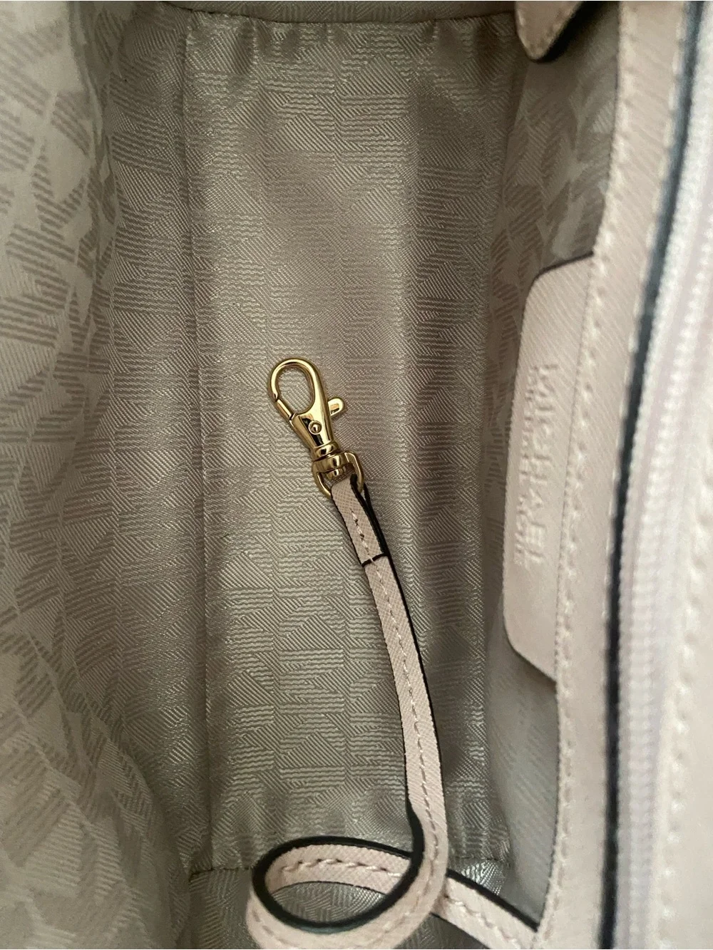 NWOT Michael Kors Selma Studded Medium Crossbody Bag - Blush Pink